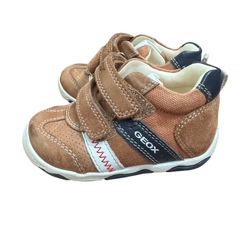 Geox Brown Leather baby boy shoes size 20 or 4.5